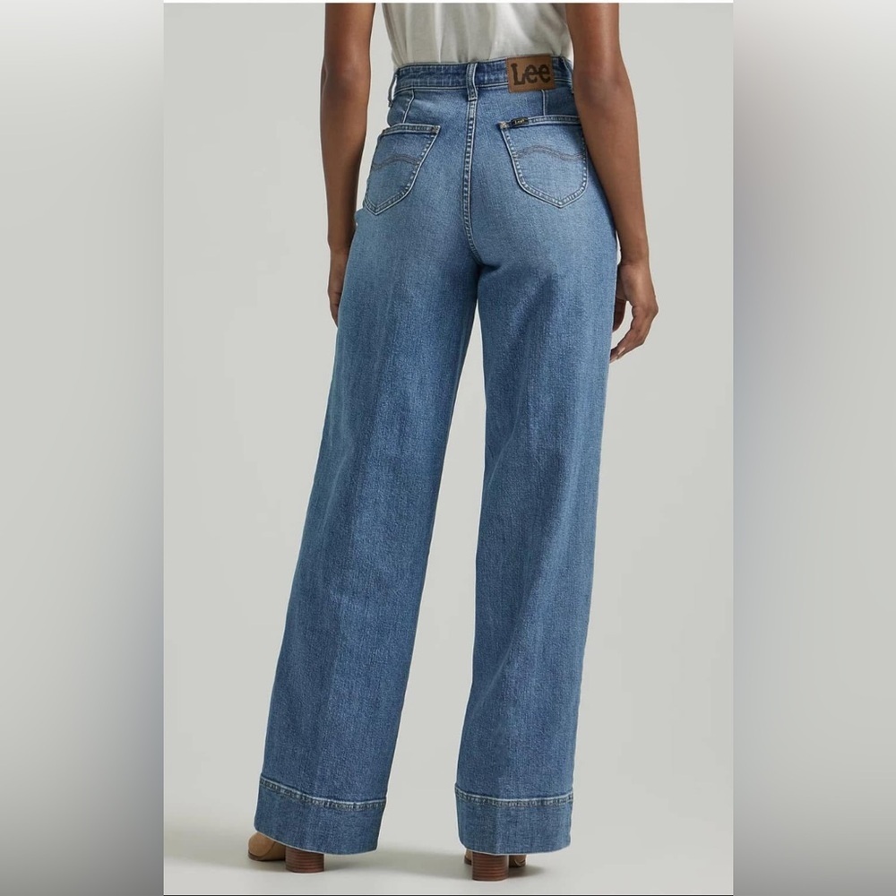 Lee Jeans,4